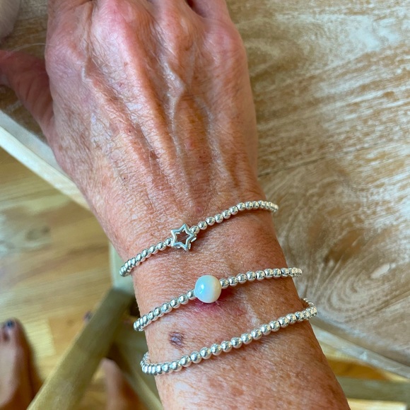 Pearl - handmade sterling, silver beads stretch bracelet + freshwater pearl - Picture 5 of 7